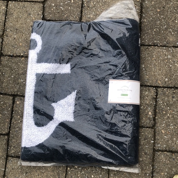 Pottery Barn Anchor Bath Rug - Picture 3 of 9